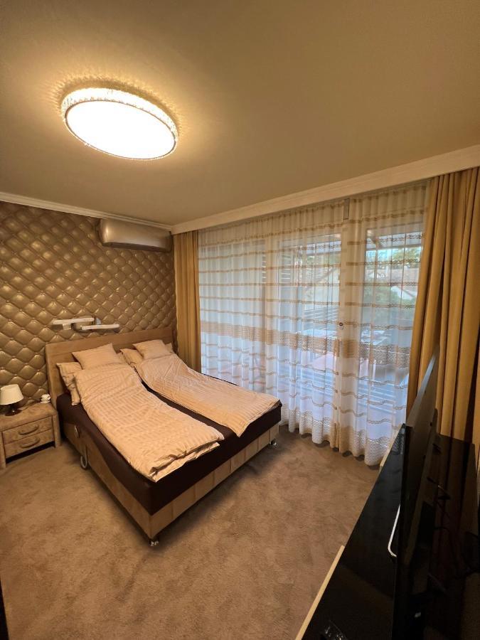 Parizsi Udvar Premium Apartman Apartment Debrecen Bagian luar foto