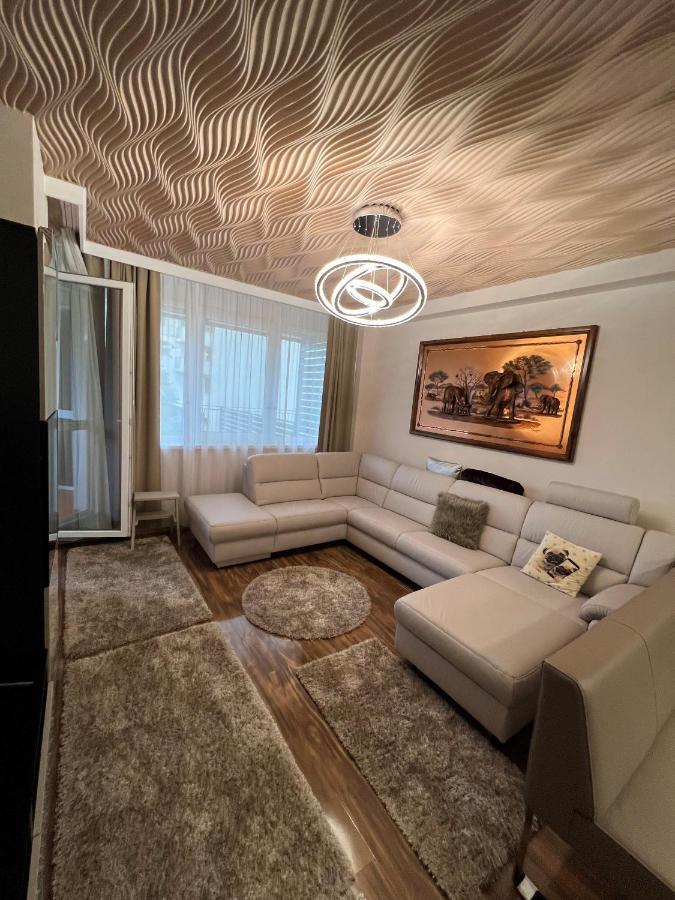Parizsi Udvar Premium Apartman Apartment Debrecen Bagian luar foto